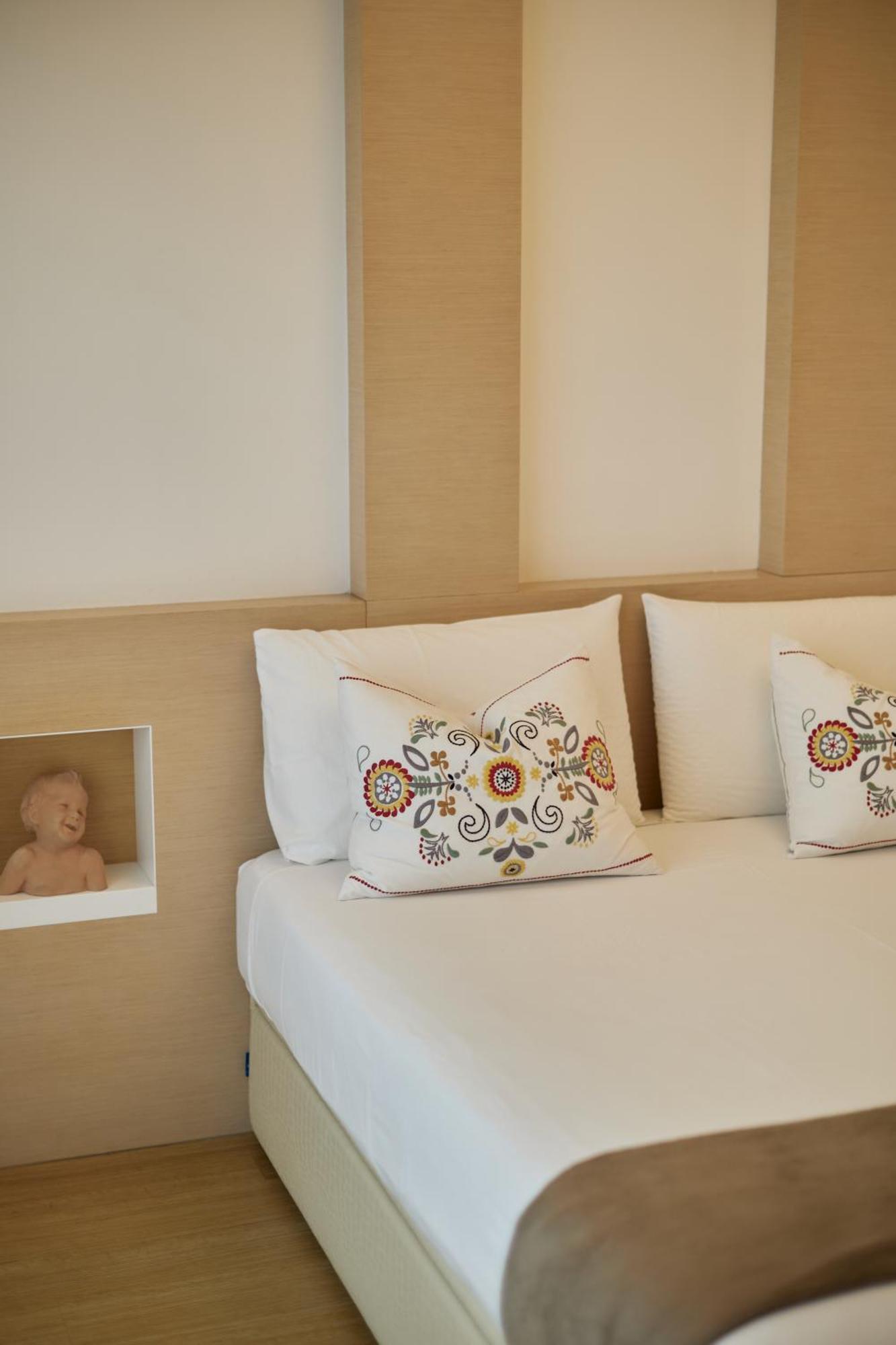 Hotel Saraceno Resort With Private Beach Морской Милан Экстерьер фото