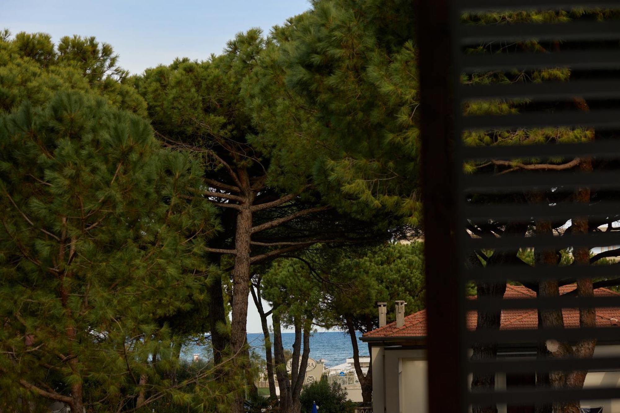 Hotel Saraceno Resort With Private Beach Морской Милан Экстерьер фото